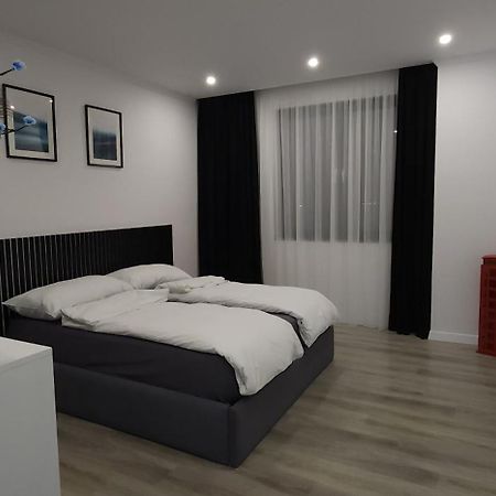 Durres City Apartment, City Center & Close To The Beach Εξωτερικό φωτογραφία